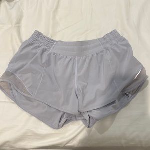 Lulu lemon hotty hot 2.5 inch pastel blue